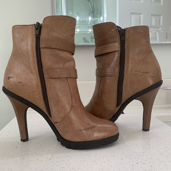 NWT me too Booties - Picture 5 of 8